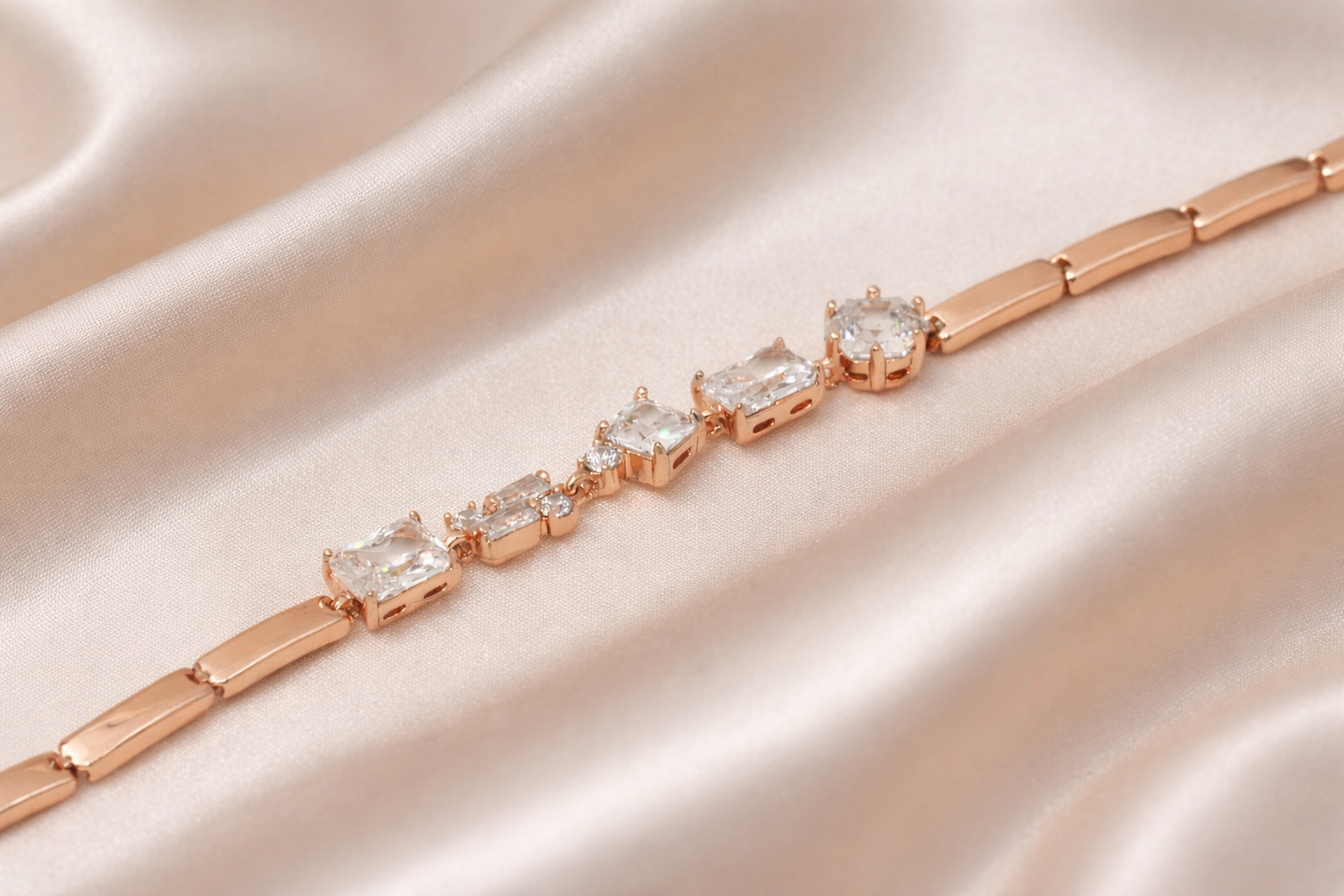 18kt Rose Gold Polish Fancy Bracelet with Diamond Anti-Tarnish & Anti-Allergic for Girls (Design 2)