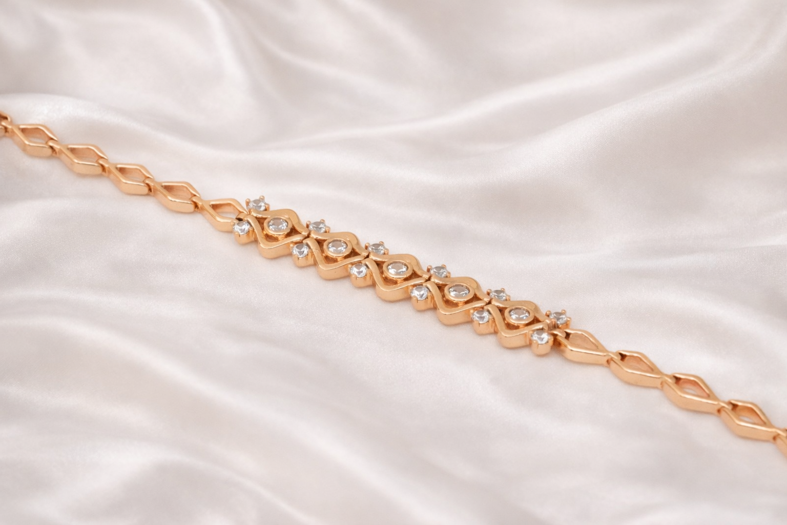 18kt Rose Gold Plated Bracelet with Diamond Anti-Tarnish Anti-Allergic for Girls