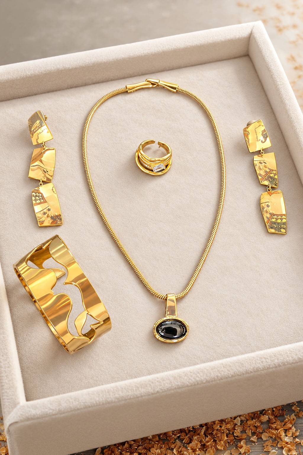 Gold & Black Onyx Jewellery Set