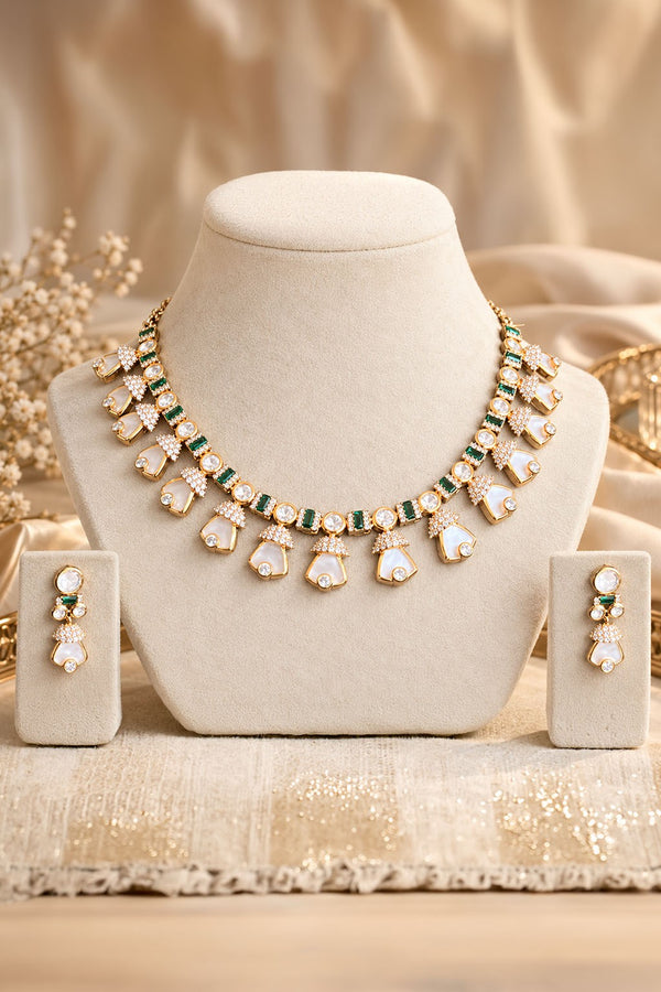 Golden Green & Moonstone Round Necklace with Earrings