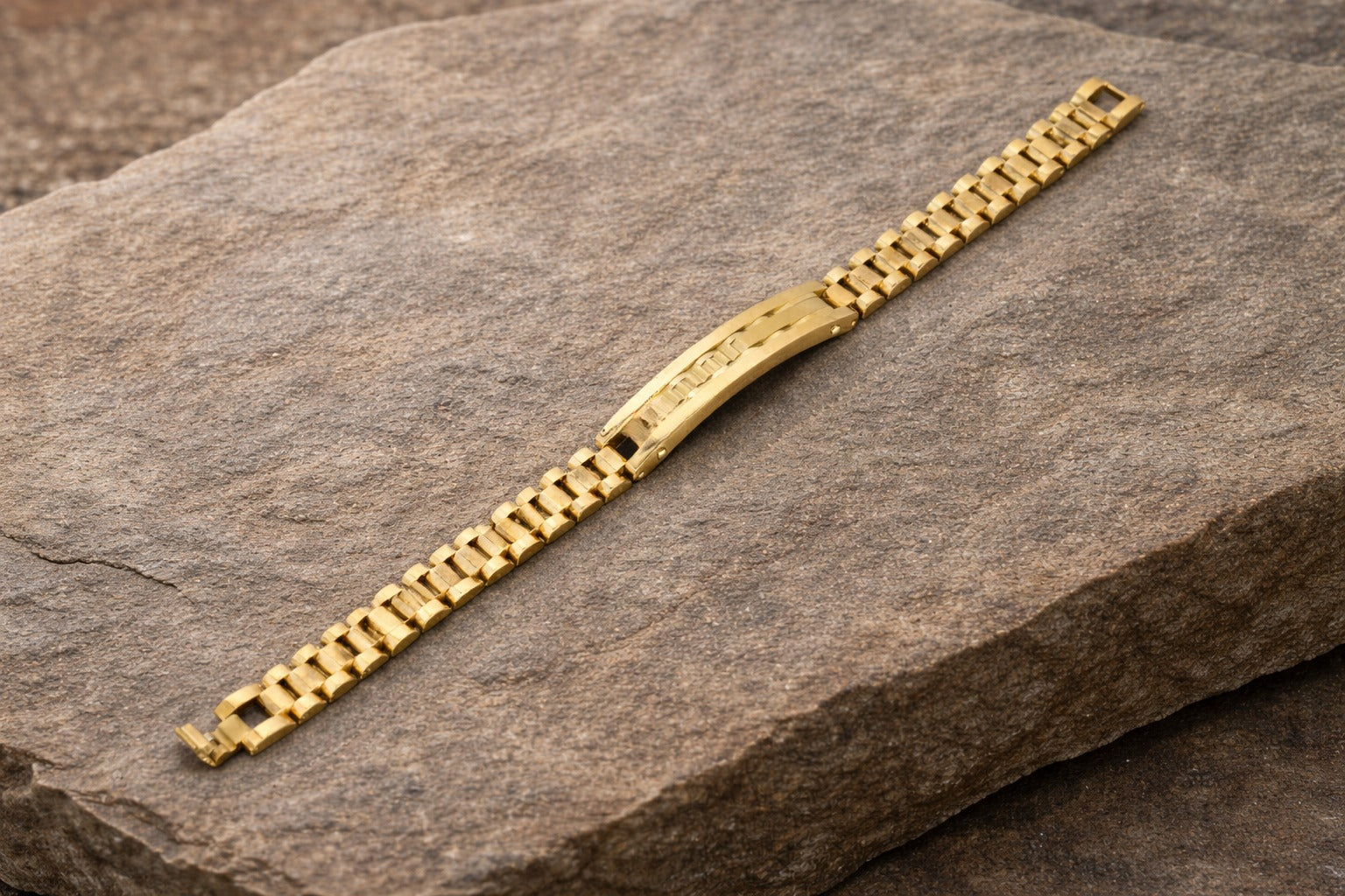 Luxury Bracelet for Men – 18K Gold Plated