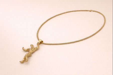 18 carat gold chain with pendent for gents anti trashin anit allergic