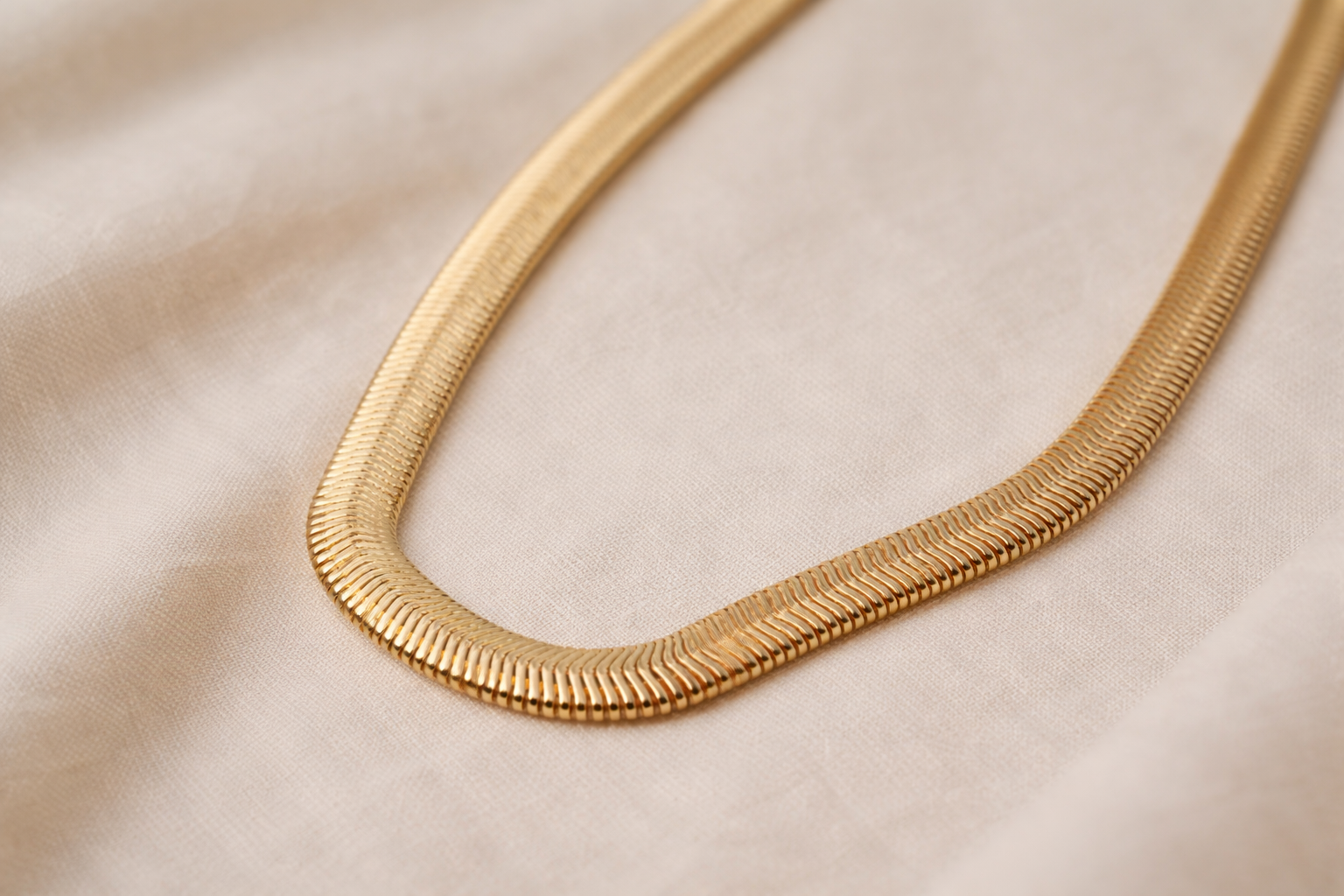 18kt Gold Polish Fancy Necklace Anti-Tarnish & Anti-Allergic for Girls (Design 2)