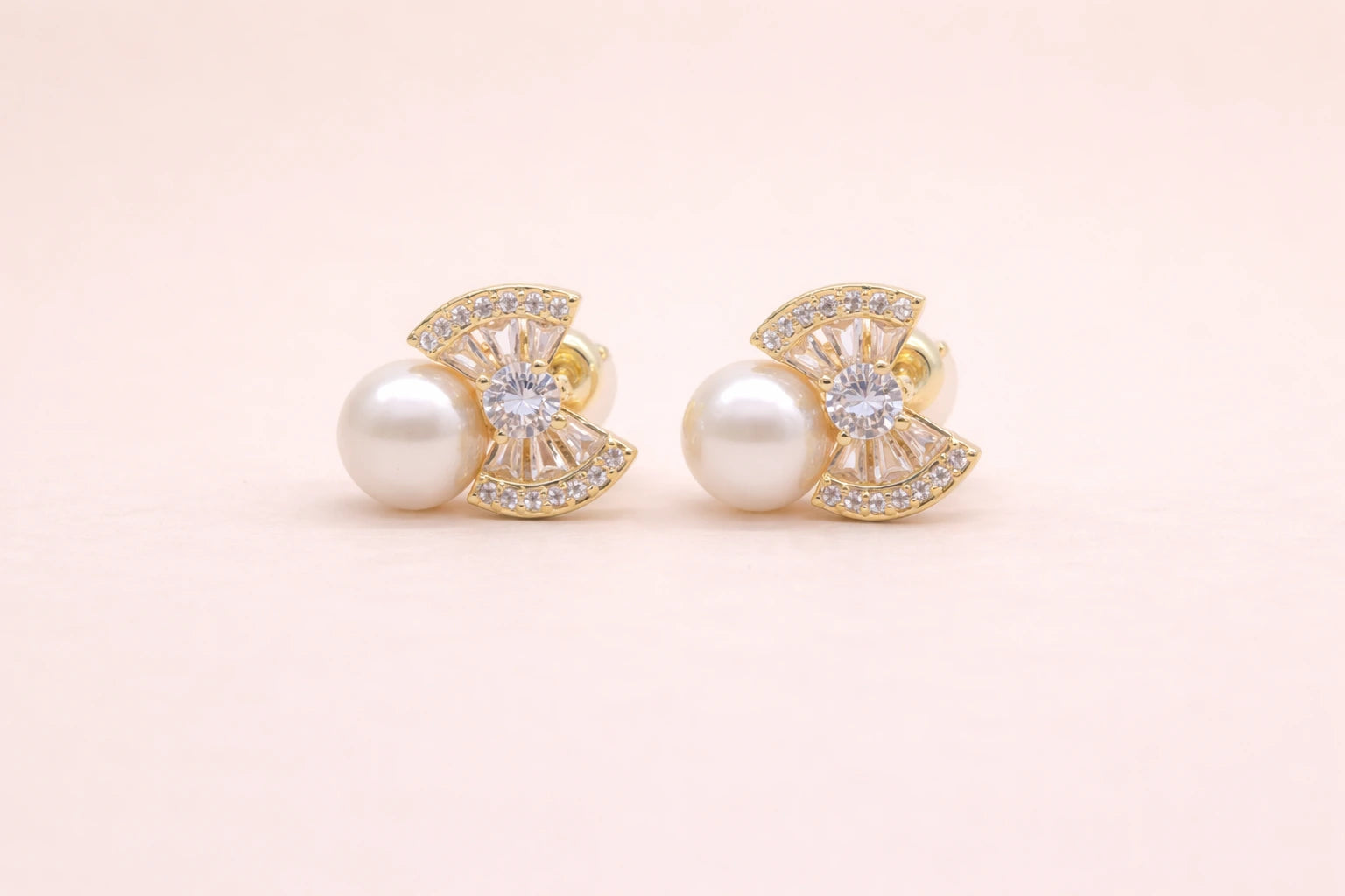 18kt Gold Polish with Pearl & Diamond Anti-Tarnish & Anti-Allergic Fancy Earring for Girl