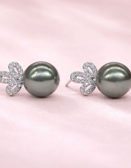 stainless steel silver polish with dark grey pearl with diamond anti tarnish anti allergic fancy earring for girls