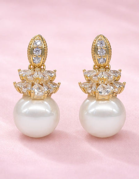 18 carat gold polish with white colour pearl with diamond anti tarnish anti allergic fancy earring for girls