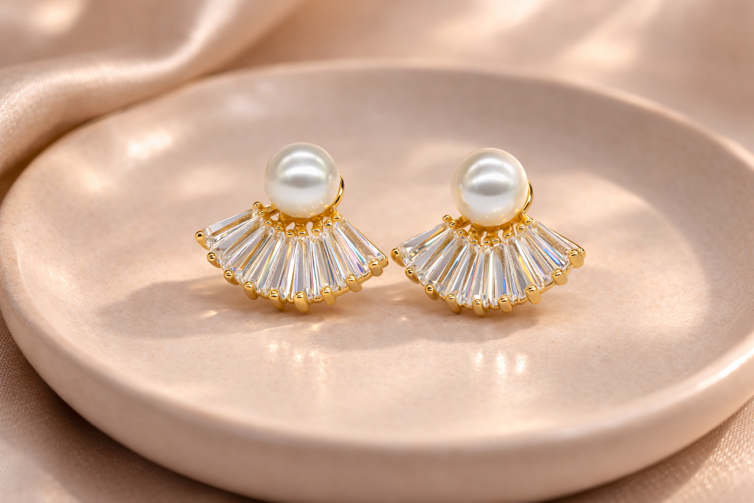 18kt Gold Polish Earring with Crystal & Pearl with Anti-Tarnish & Anti-Allergic