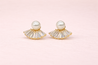 18kt gold polish earring with crystal & pearl with anti tranish anti allergic