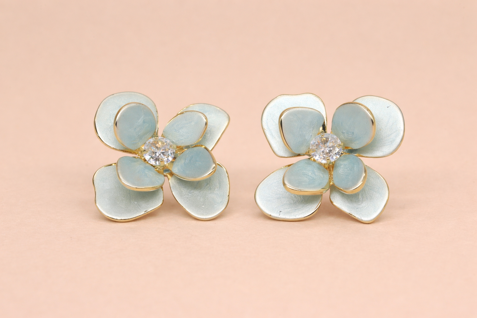 18kt Gold Polish Fancy Earring with Diamond & Light Blue Flower Anti-Tarnish & Anti-Allergic for Girls