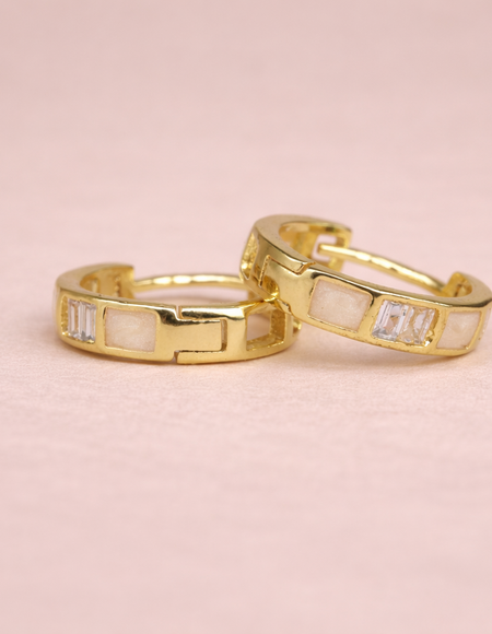 18kt goid polish with diamond anti tarnish anti allergic fancy earring for girls
