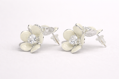 swarovski stone with 18kt gold polish anti tarnish anti allergic fancy earring for girls