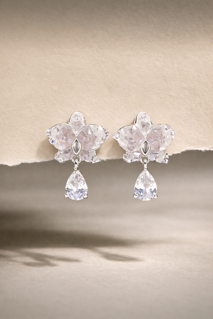 crystal stone wth stainless steel silver poilsh ani tarnish anti allergic fancy earring