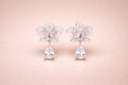 crystal stone wth stainless steel silver poilsh ani tarnish anti allergic fancy earring