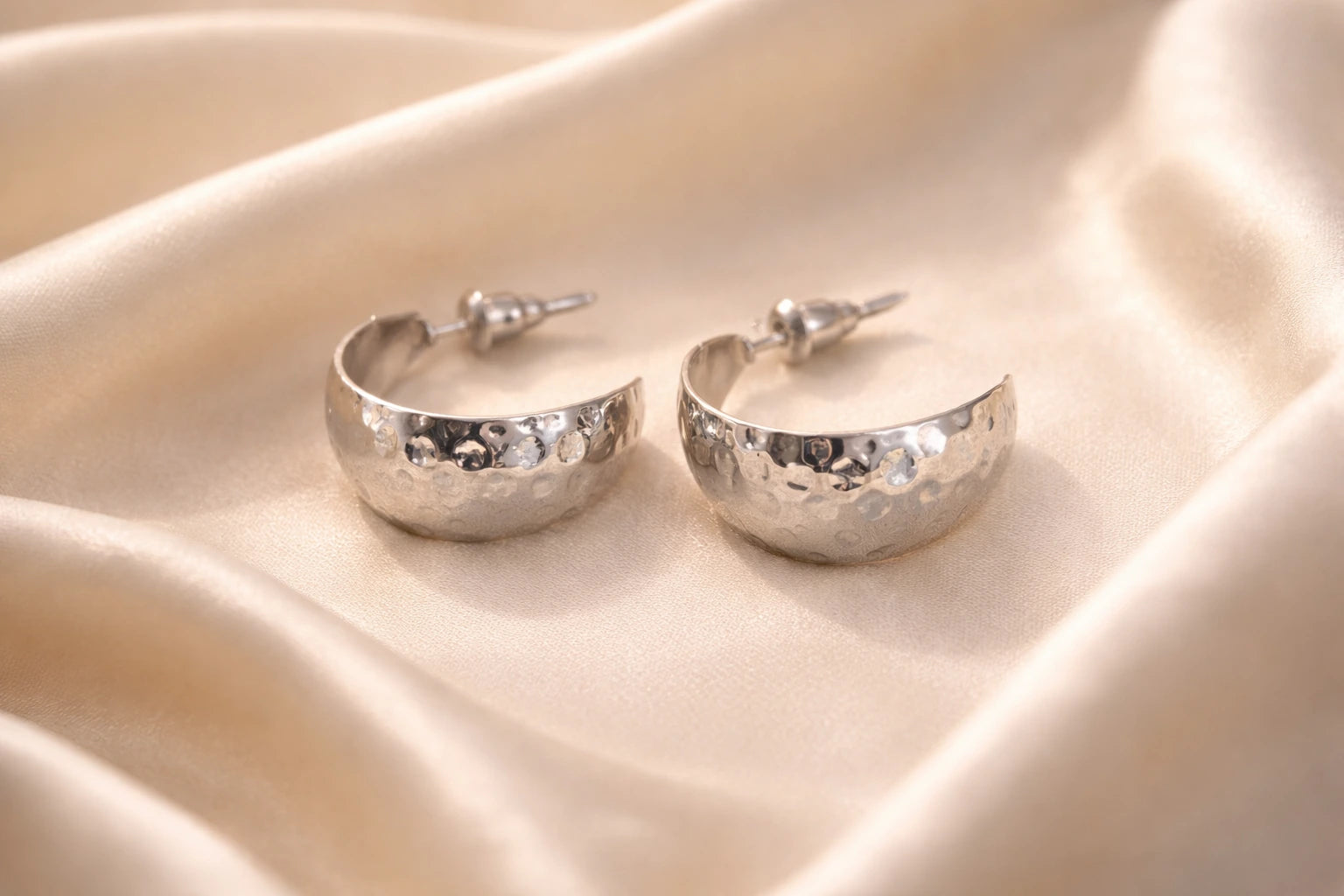 Stainless Steel Silver Polish Anti-Tarnish & Anti-Allergic Fancy Earring for Girls (Design 8)