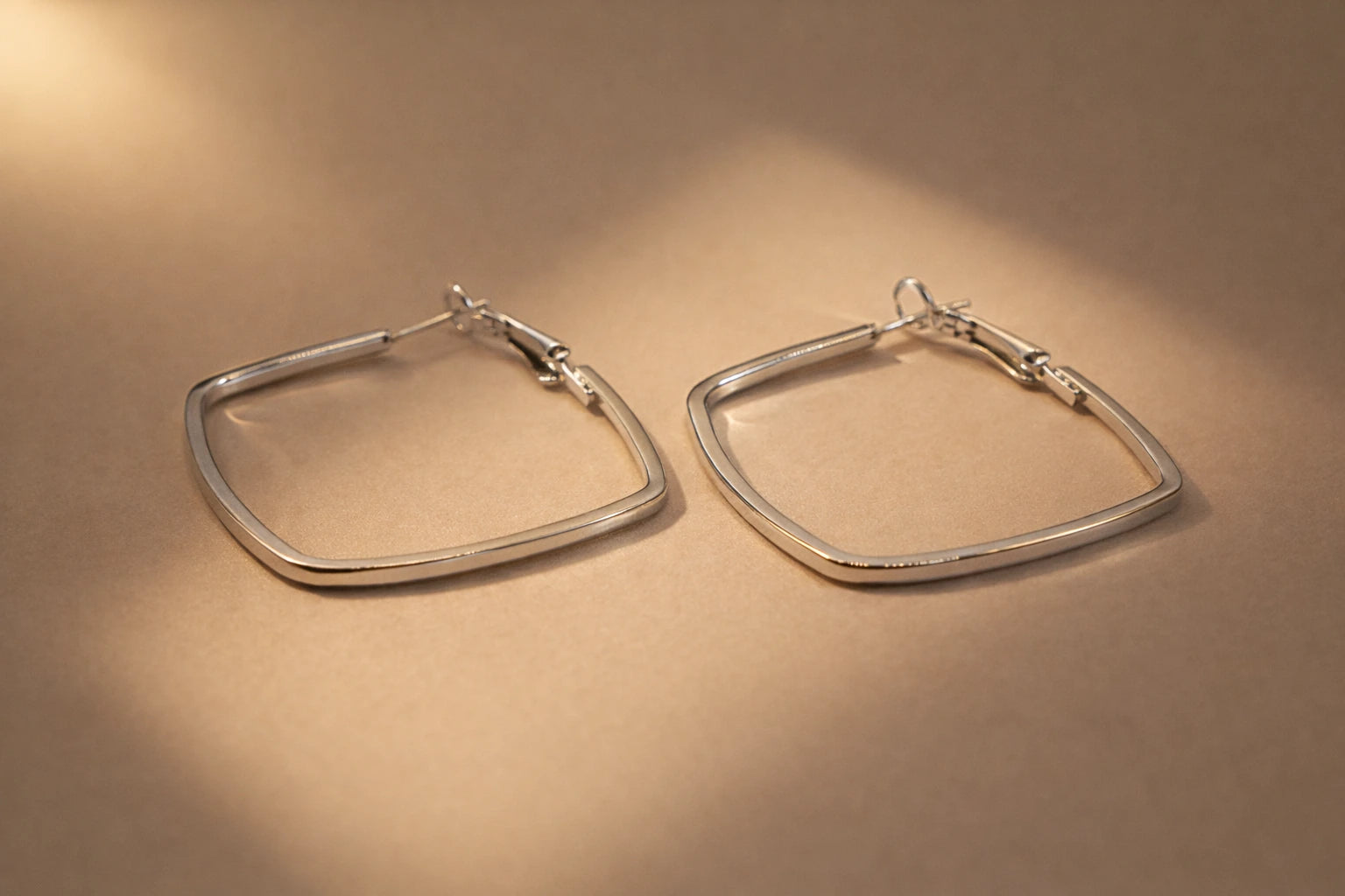 Stainless Steel Silver Polish Anti-Tarnish & Anti-Allergic Fancy Earring for Girls (Design 6)