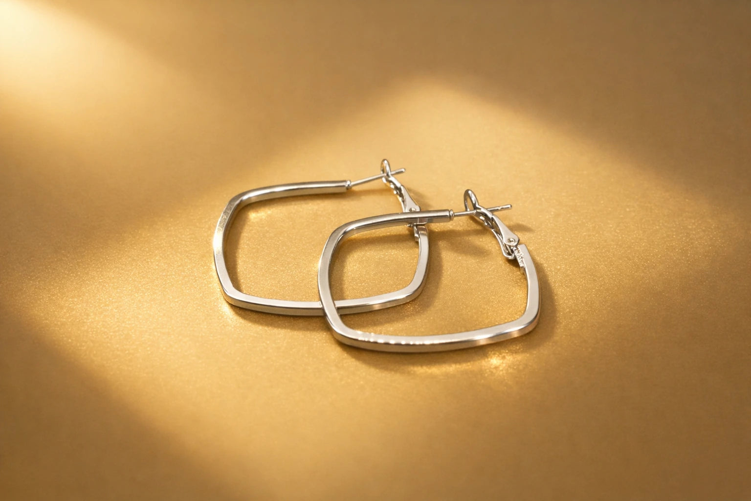 Stainless Steel Silver Polish Anti-Tarnish & Anti-Allergic Fancy Earring for Girls (Design 6)