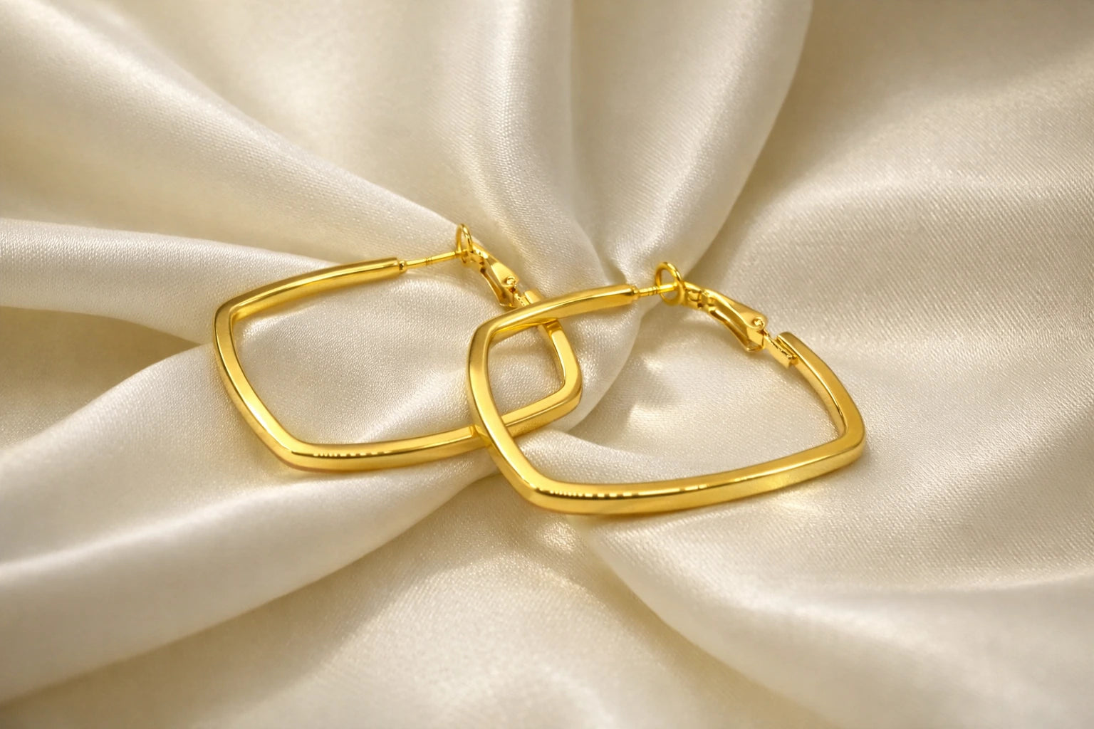 18kt Gold Polish Anti-Tarnish & Anti-Allergic Fancy Earring for Girls (Design 6)