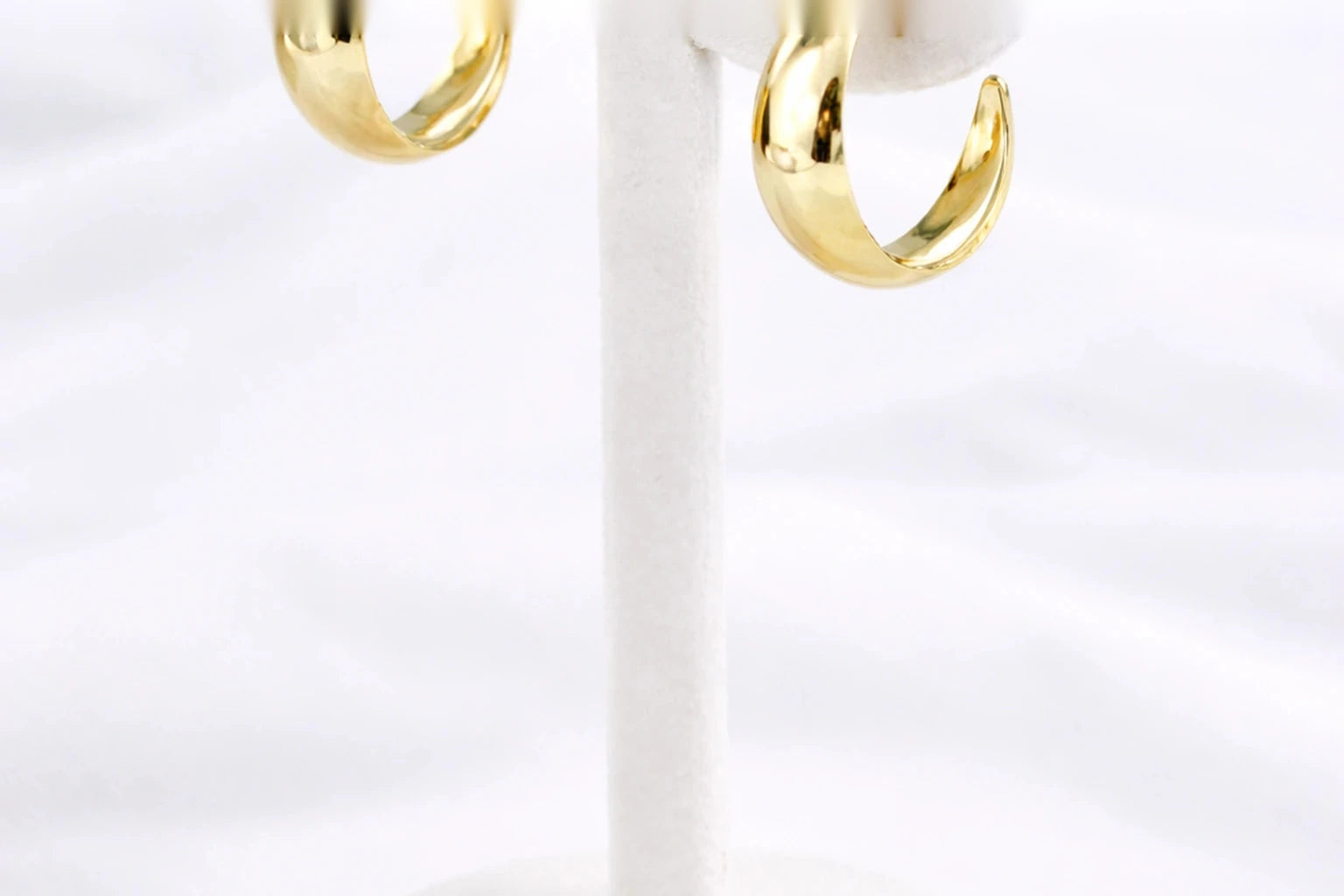 18kt Gold Polish Anti-Tarnish & Anti-Allergic Fancy Earring for Girls (Design 5)