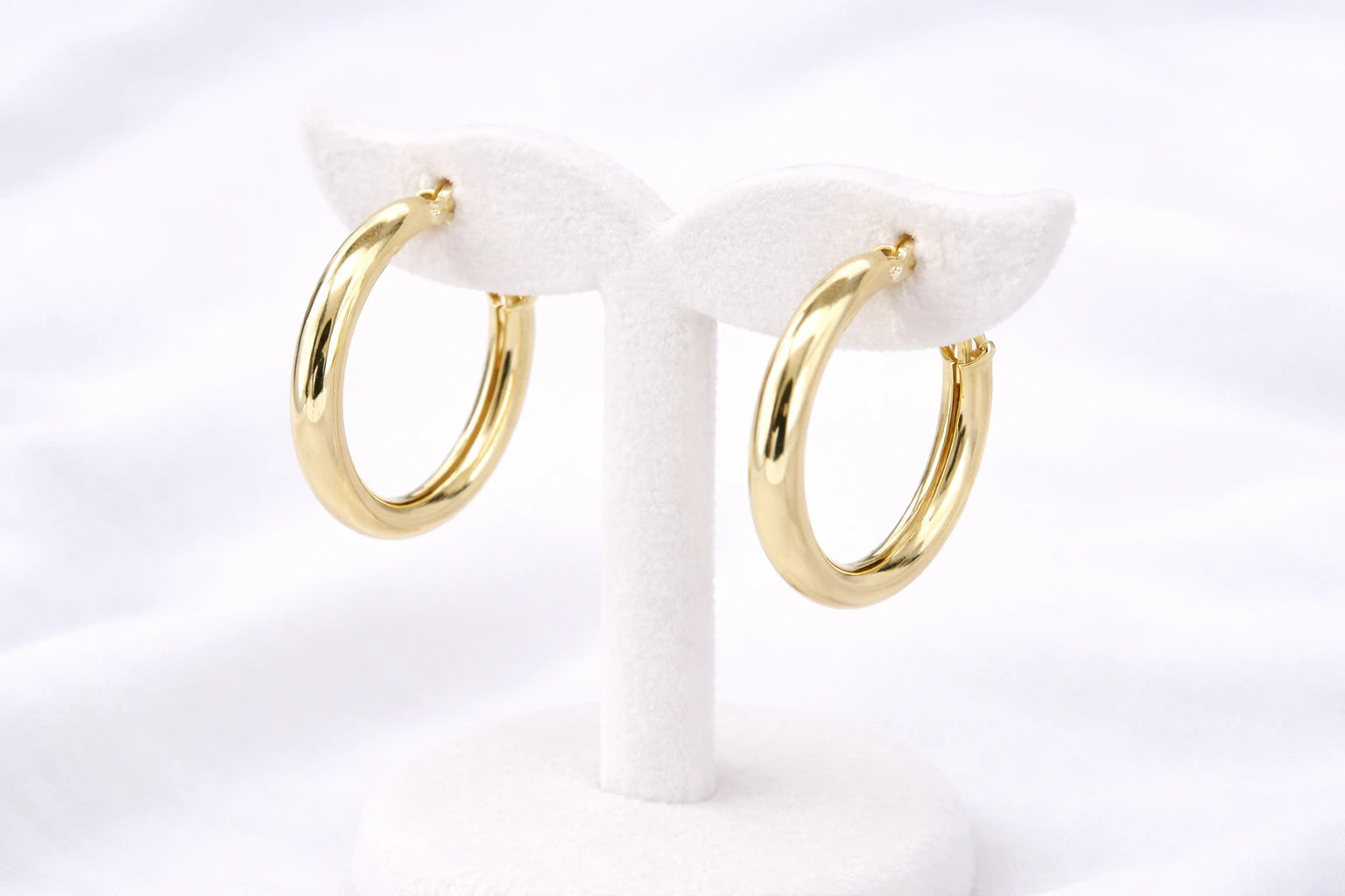 18kt Gold Polish Anti-Tarnish & Anti-Allergic Fancy Earring for Girls (Design 4)