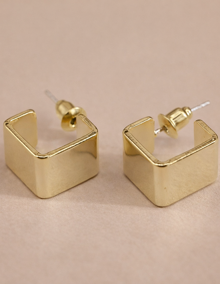 18 carat gold polish anti tarnish anti allergic fancy earring for girls