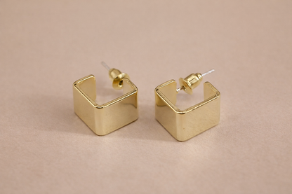 18 carat gold polish anti tarnish anti allergic fancy earring for girls
