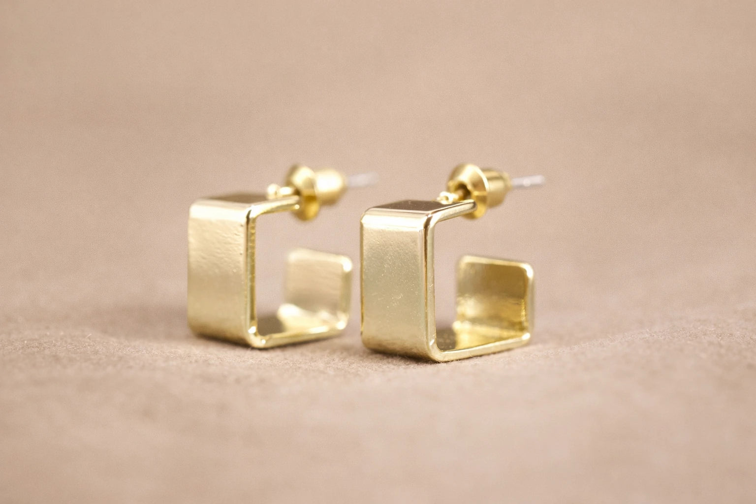 18kt Gold Polish Anti-Tarnish & Anti-Allergic Fancy Earring for Girls (Design 3)