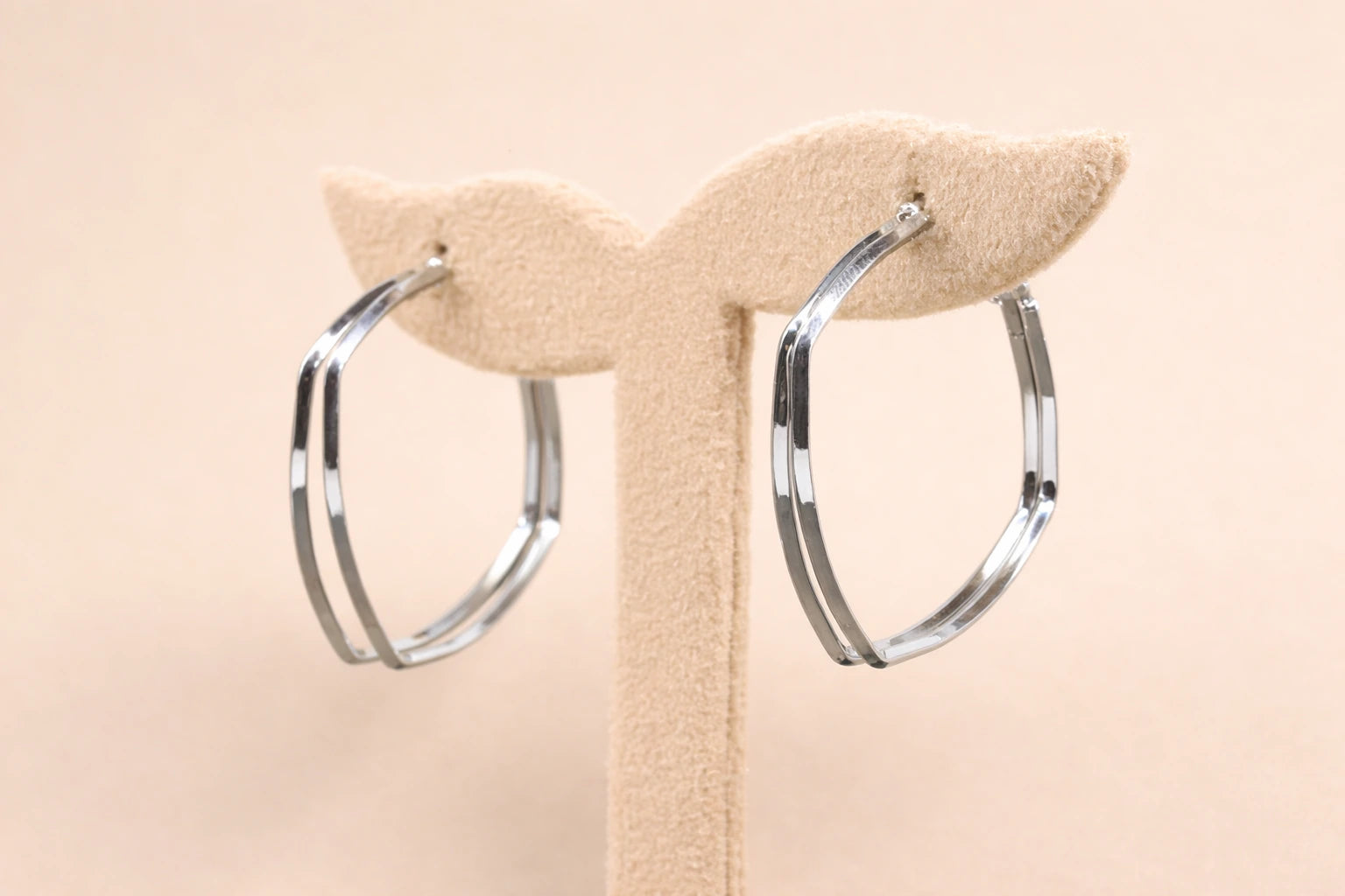 Stainless Steel Silver Polish Anti-Tarnish & Anti-Allergic Fancy Earring for Girls (Design 2)