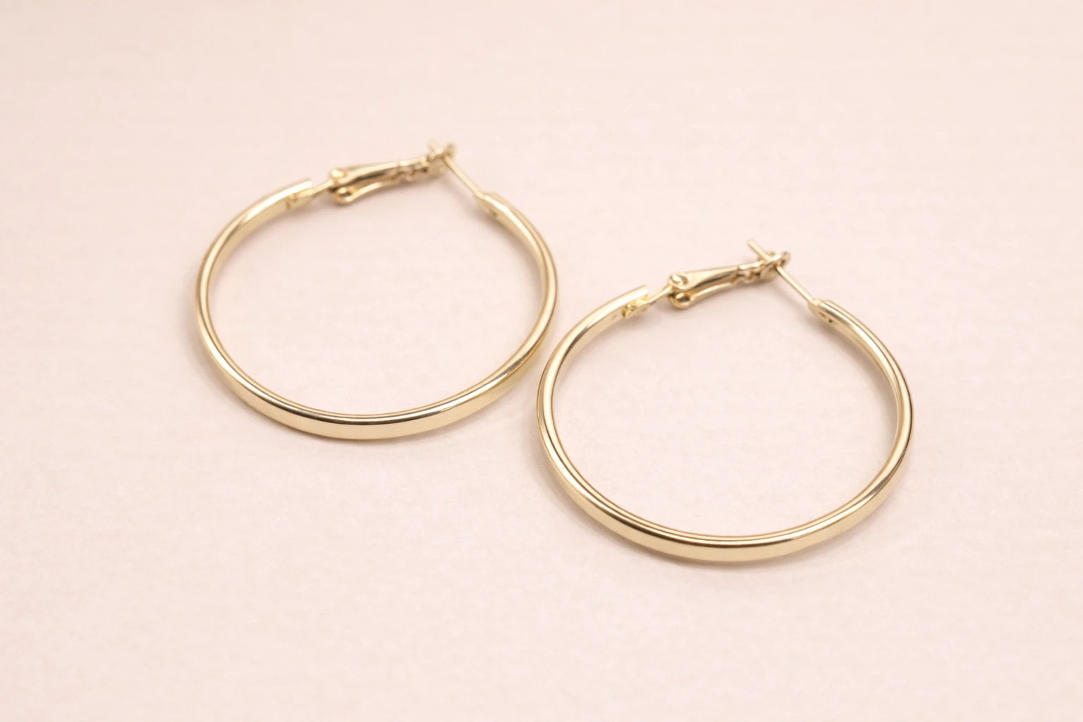 18kt Gold Polish Anti-Tarnish & Anti-Allergic Fancy Earring for Girls (Design 1)
