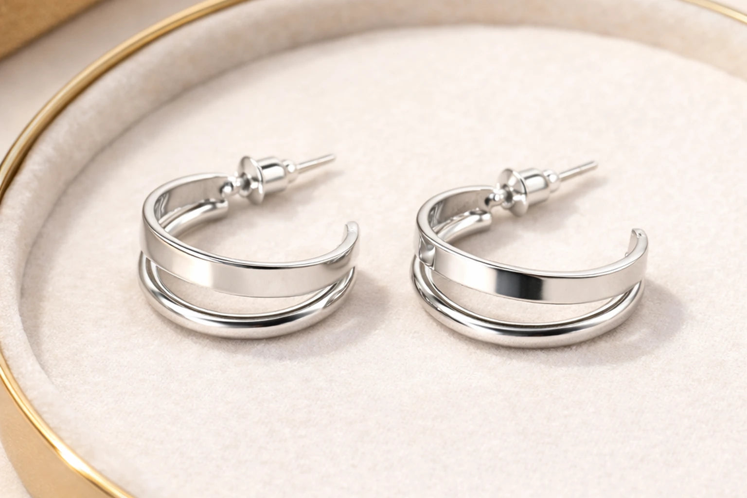 Stainless Steel Silver Polish Anti-Tarnish & Anti-Allergic Fancy Earring for Girls (Design 1)