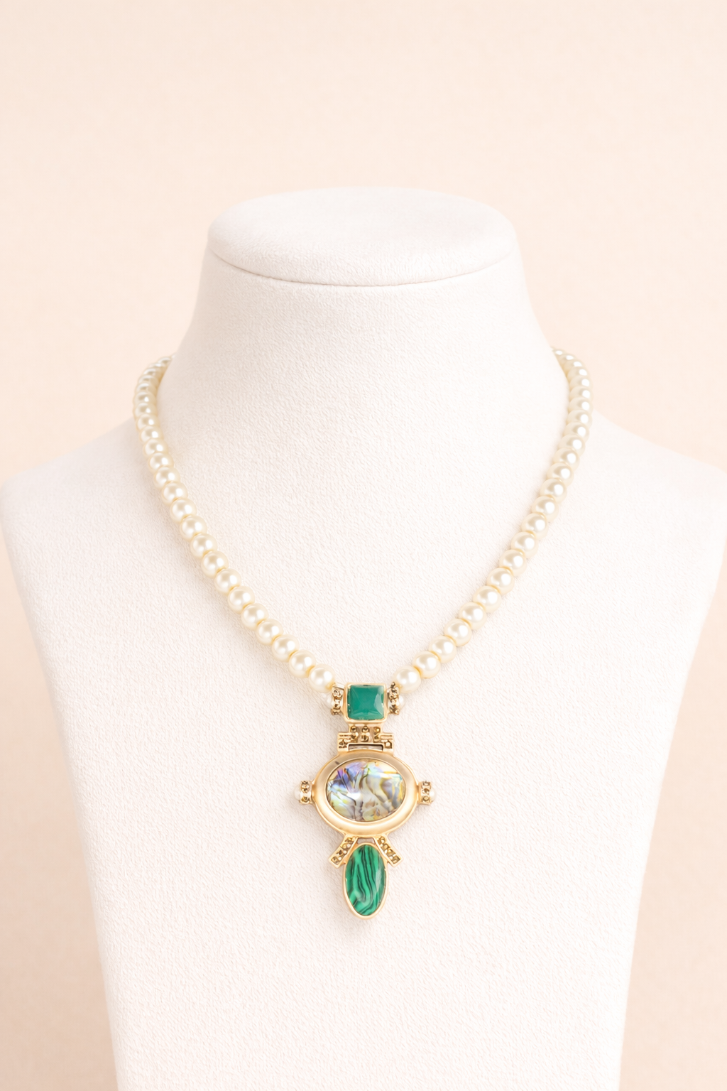 Fancy Pearl Necklace with Pendant Anti-Tarnish & Anti-Allergic for Girls