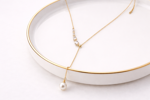 Necklace with Y Shaped & Pearl Pendant for Women – 18K Gold Plated