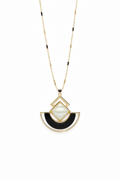 18 carat gold polish fancy chain with pearl pendant anti tranish anti allergic for girls