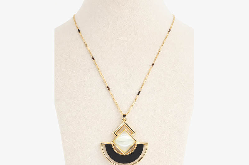18kt Gold Polish Fancy Chain with Pearl Pendant Anti-Tarnish & Anti-Allergic for Girls