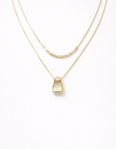18kt gold polish necklace with lock pendant anti tranish anti allergic for girls