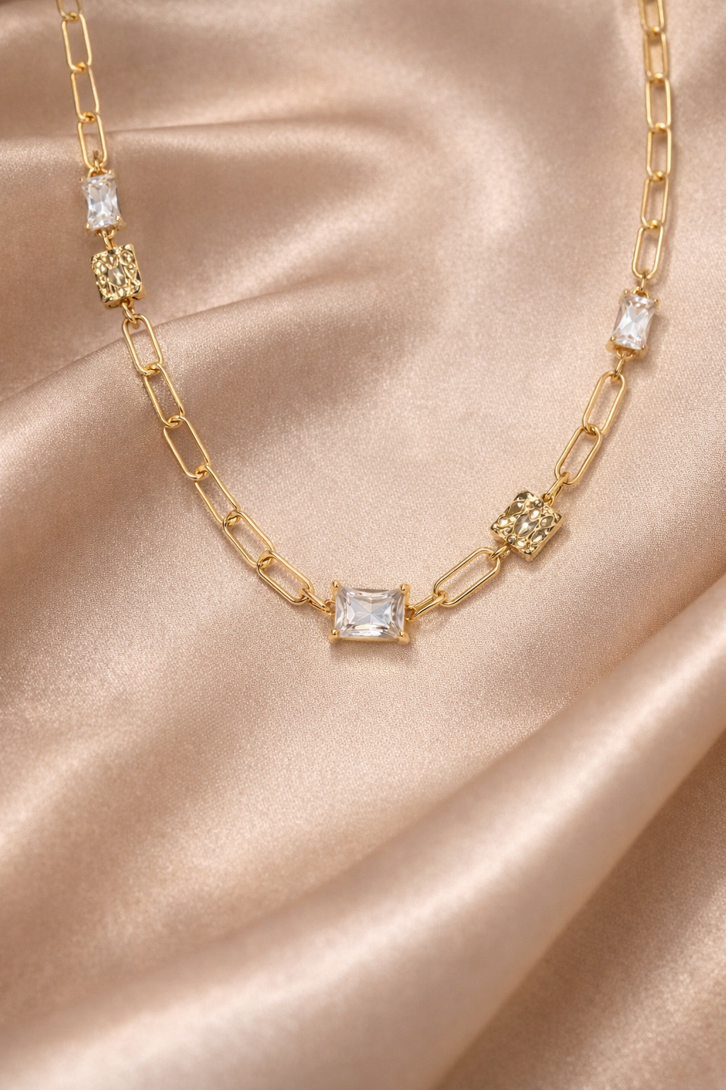 18kt Gold Plated Swarovski Crystal Necklace Anti-Tarnish & Anti-Allergic for Girls