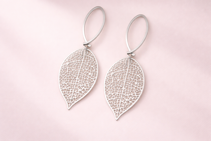 stainless steel silver polish earring with leaf design anti tranish anti allergic for girls