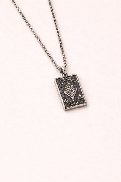 Silver tone Chain with square pendent