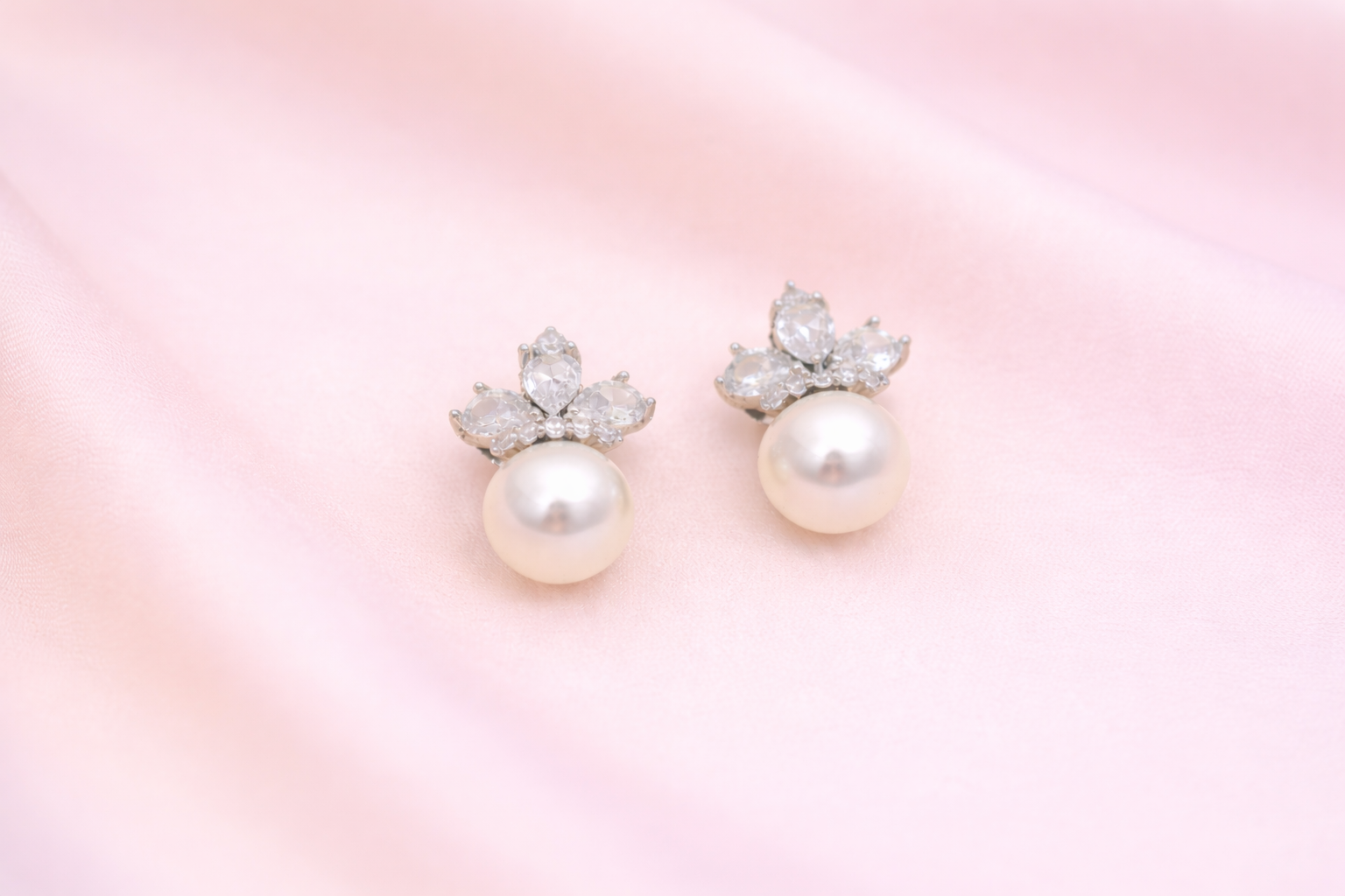 Stainless Steel Silver Polish Earring with Diamond & White Pearl Anti-Tarnish & Anti-Allergic