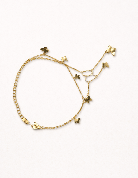 Gold chain with butterfly pendance fancy bracelet