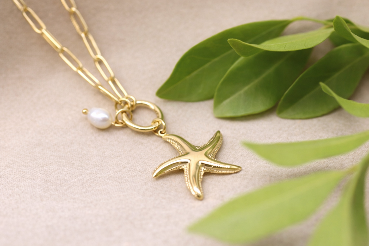 18kt Gold Polish Chain with Ocean Pearl Starfish Pendant Anti-Tarnish & Anti-Allergic for Girls