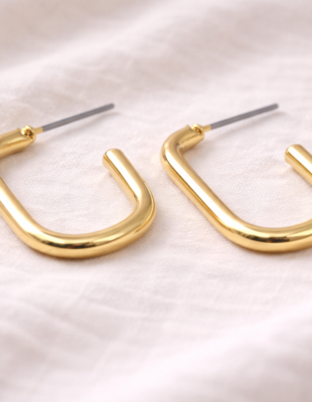 18kt gold polish with U shaped fancy earring anti tranish anti allergic for girls